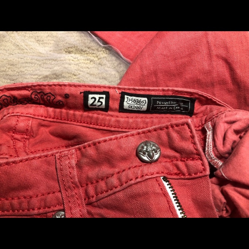Miss Me ruby skinny jeans. JP563653